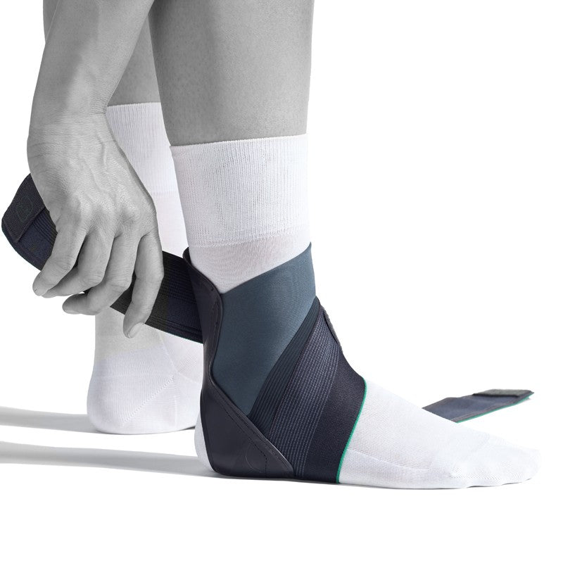 Aequi Flex Sprunggelenkbandage für instabile Sprunggelenke bei Sport und Bewegung