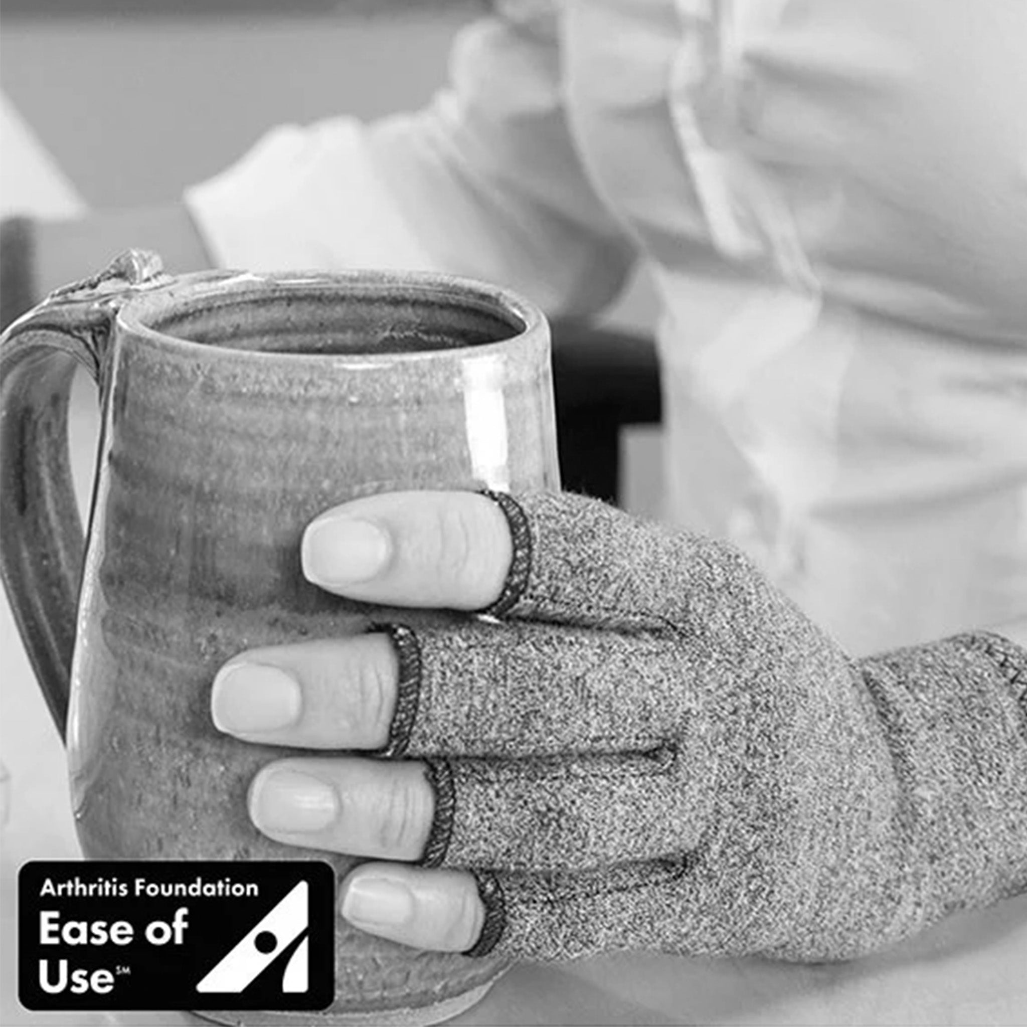 IMAK osteoarthritis gloves for pain and stiffness in the hand and fingers