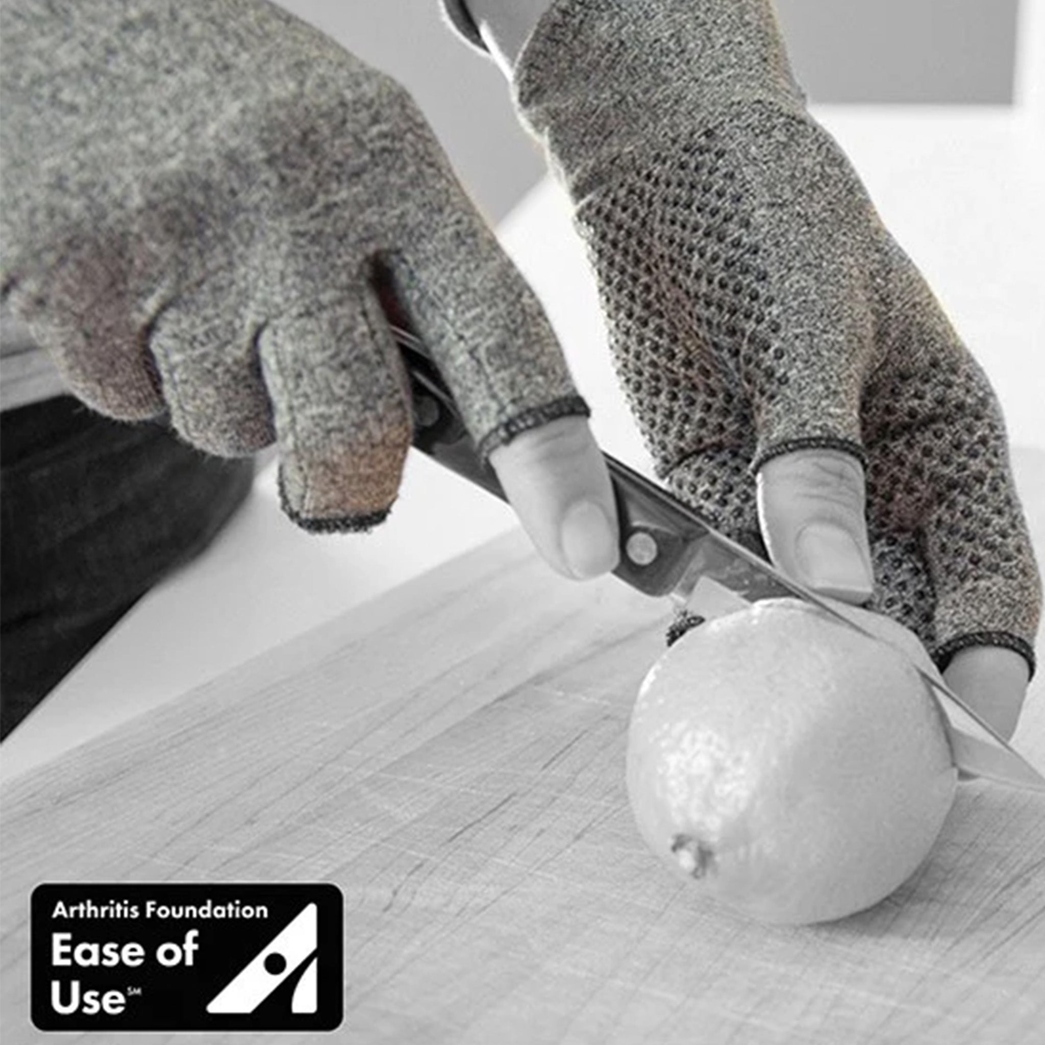 IMAK Active osteoarthritis gloves with anti-slip surface for better grip